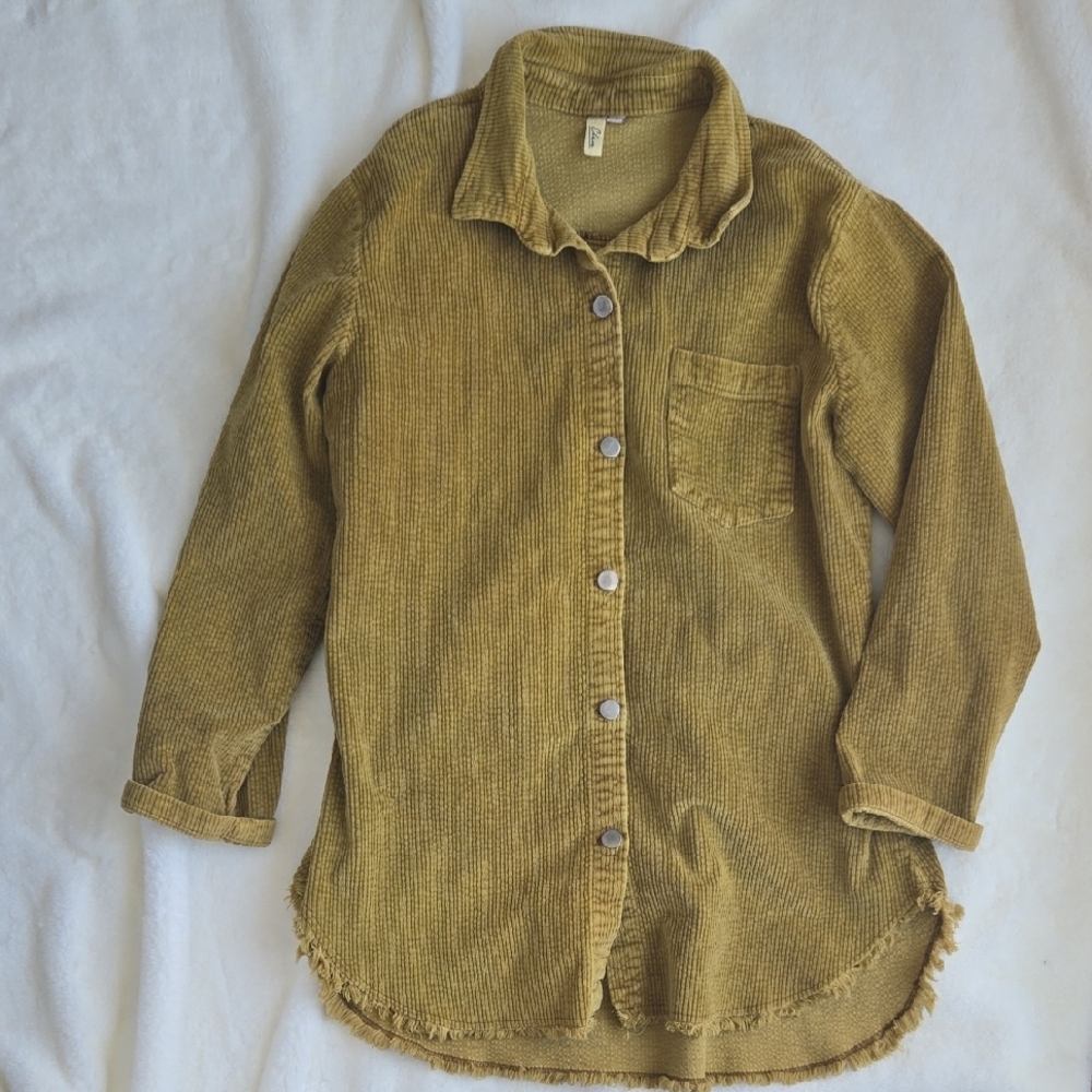 Elan size L mustard brown velvet corduroy button down